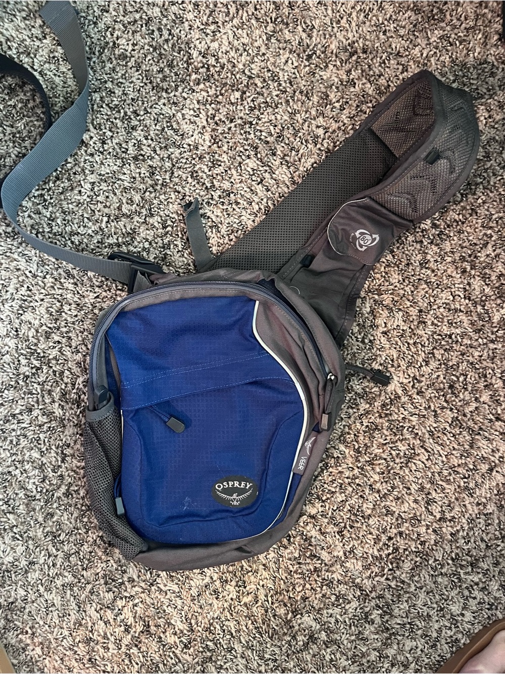 OSPREY Blue and Gray Men’s Sling Pack – Compact Crossbody